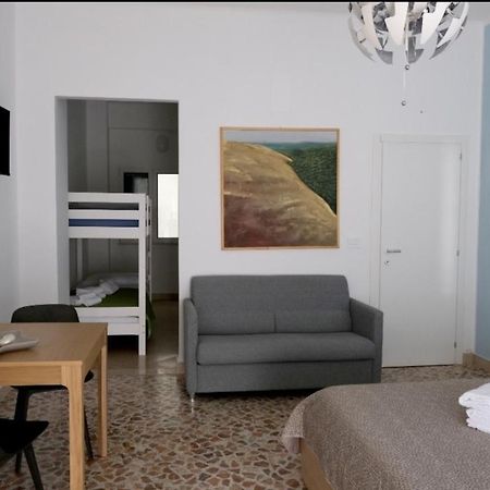 Sole & Luna Guest House Bari Dış mekan fotoğraf